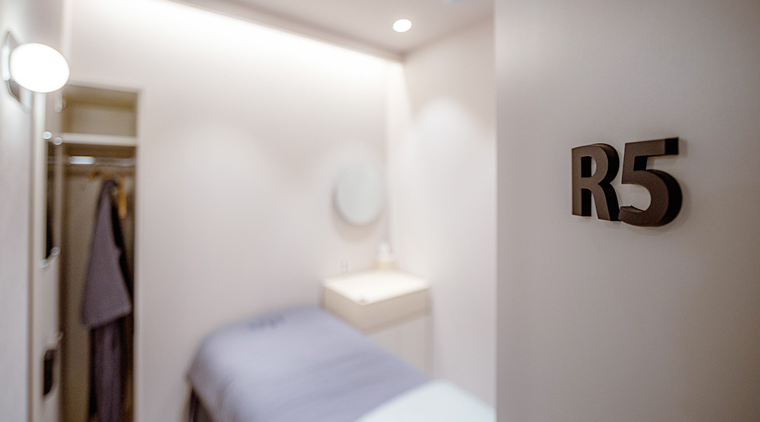 DER AaN Cheongdam Clinic consultation room